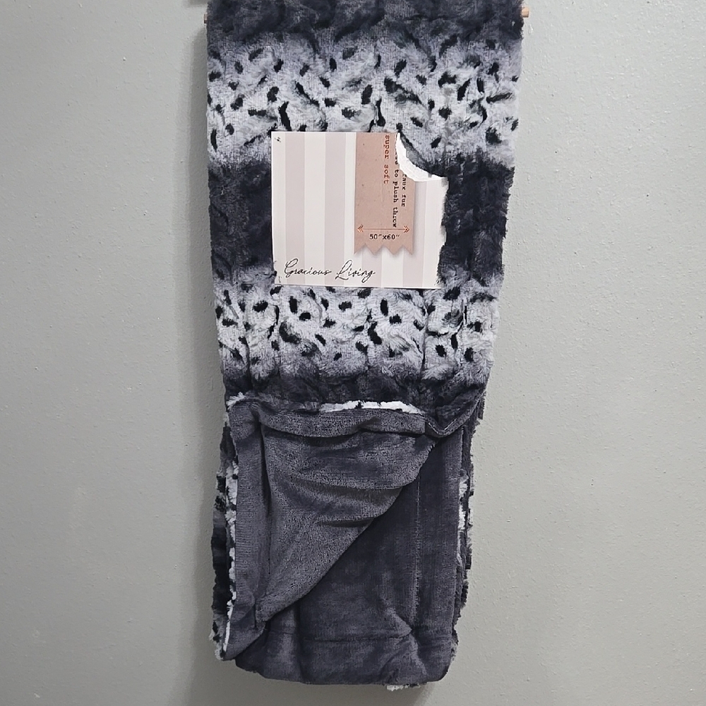 Gray and Black Patterned Blanket